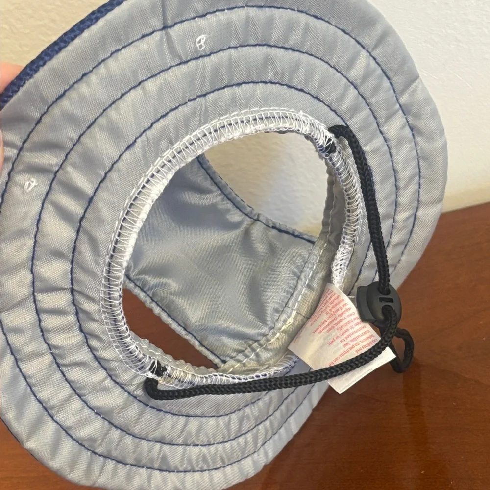 NWOT Heart to Tail Pet Hat Size S/M